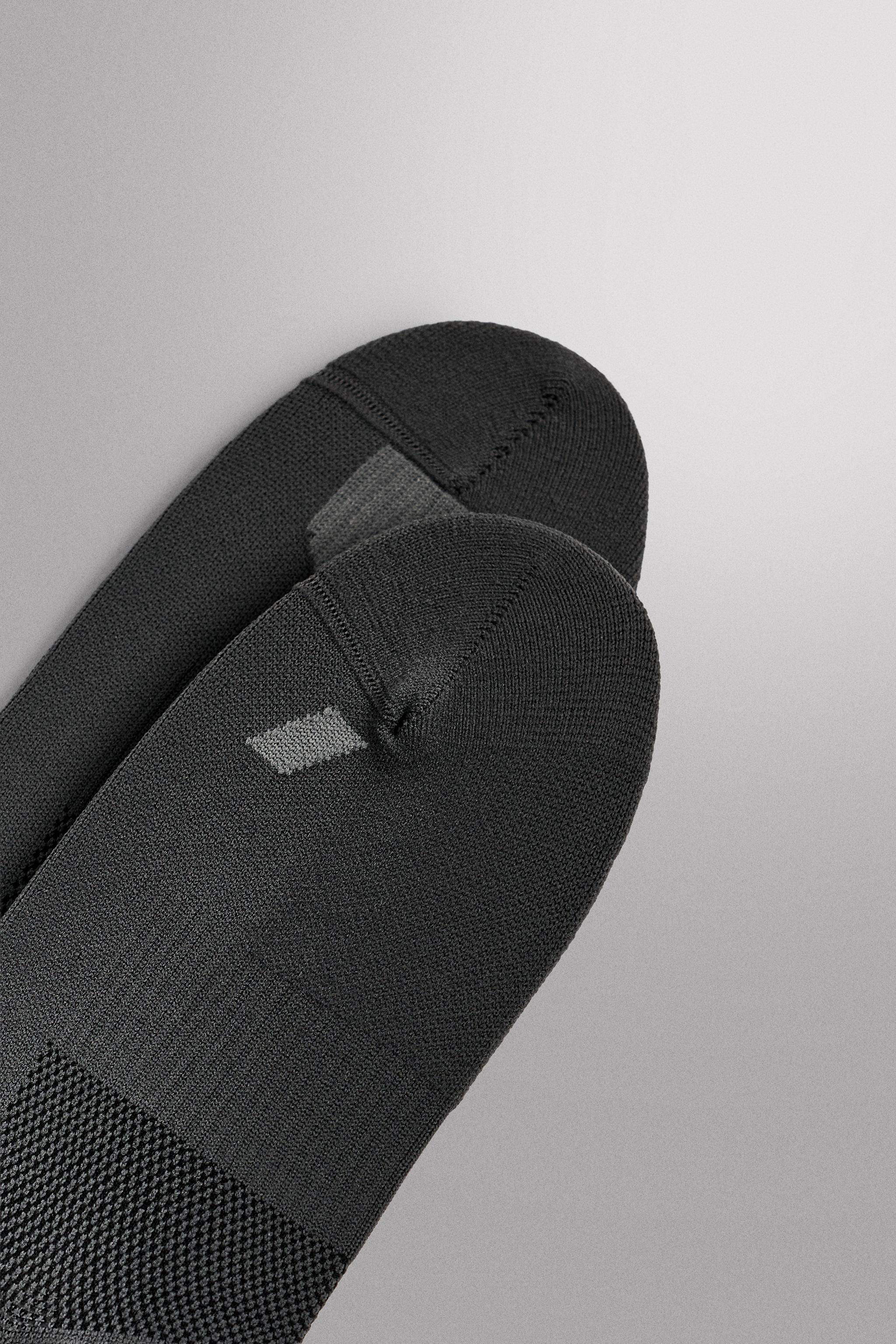 TWO-PACK OF TECHNICAL TRAINING SOCKS